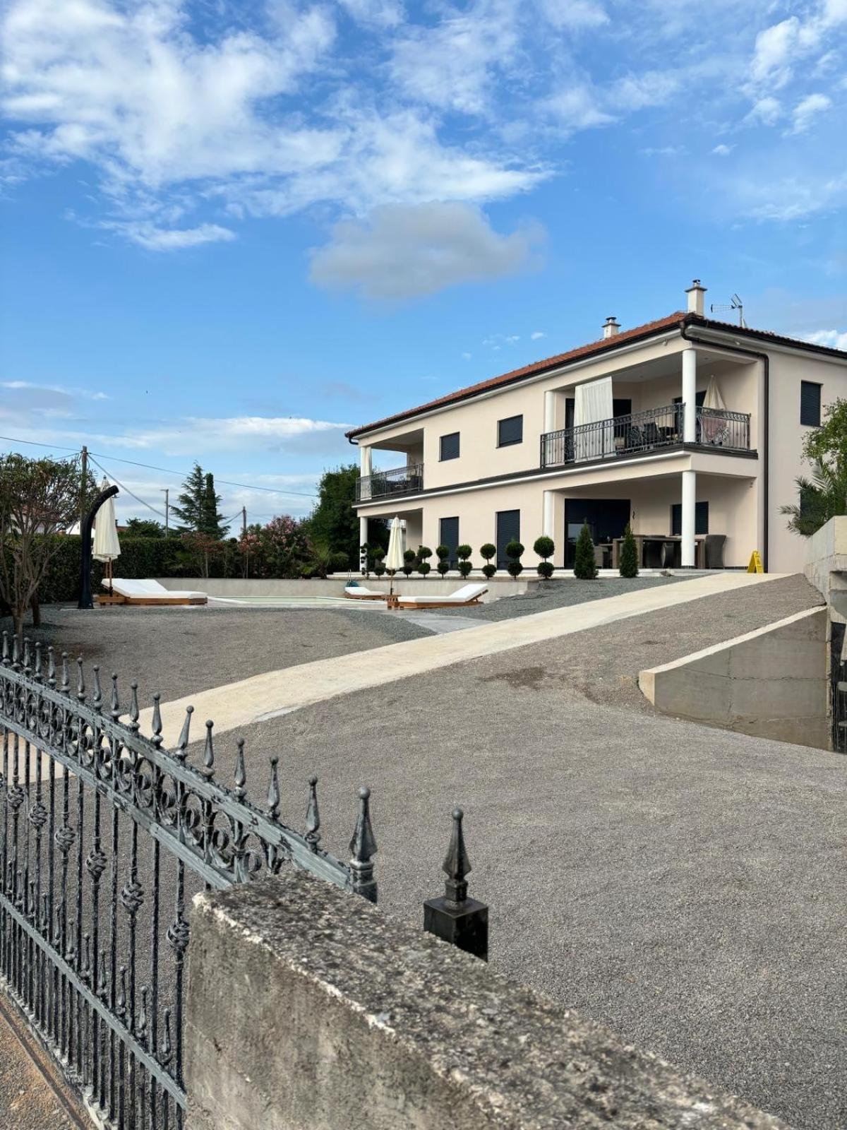 Villa Antunovic 马林斯卡 外观 照片